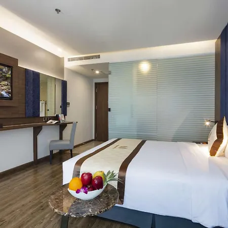 Vesna Hotel Nha Trang Exterior photo